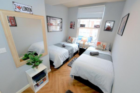 2 BEDROOM FLAT in WOOD GREEN PICCADILLY LINE